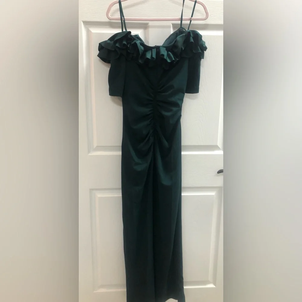 Xscape ISLA" LONG CREPE OFF THE SHOULDER RUFFLE DRESS NWT size 12 - Picture 4 of 4